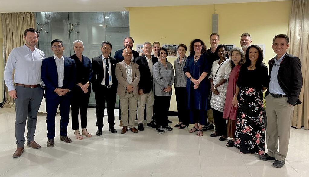 <a href="/UNDPasiapac/">UNDP in Asia and the Pacific</a> Regional Director <a href="/kanniwignaraja/">Kanni Wignaraja</a> met with the Resident Coordinator and Heads of <a href="/UN/">United Nations</a> Sub-offices in #Cox’s #Bazar to discuss the #sustainable #development of the #District and the #Rohingya response.