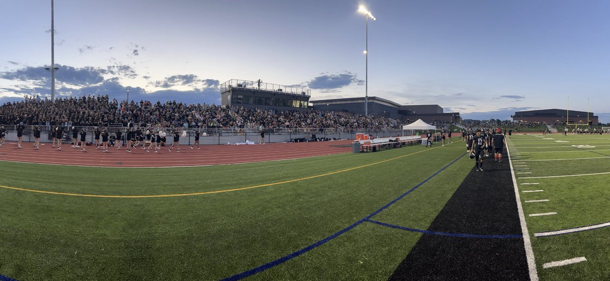 Can’t beat this sight on a Friday night! #RFTB