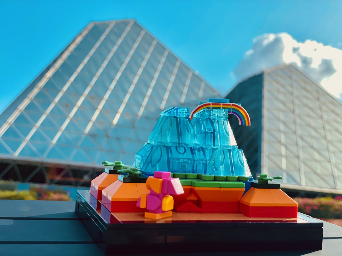 TheHorizoneer's tweet photo. GIVEAWAY! ✨🌈

HE'S BACK! For a chance to win a desktop sized LEGO Imagination Pavilion, all you have to do is follow, retweet, and reply with a reason why Figment is special to you - good luck! https://t.co/dg2M0YbVad