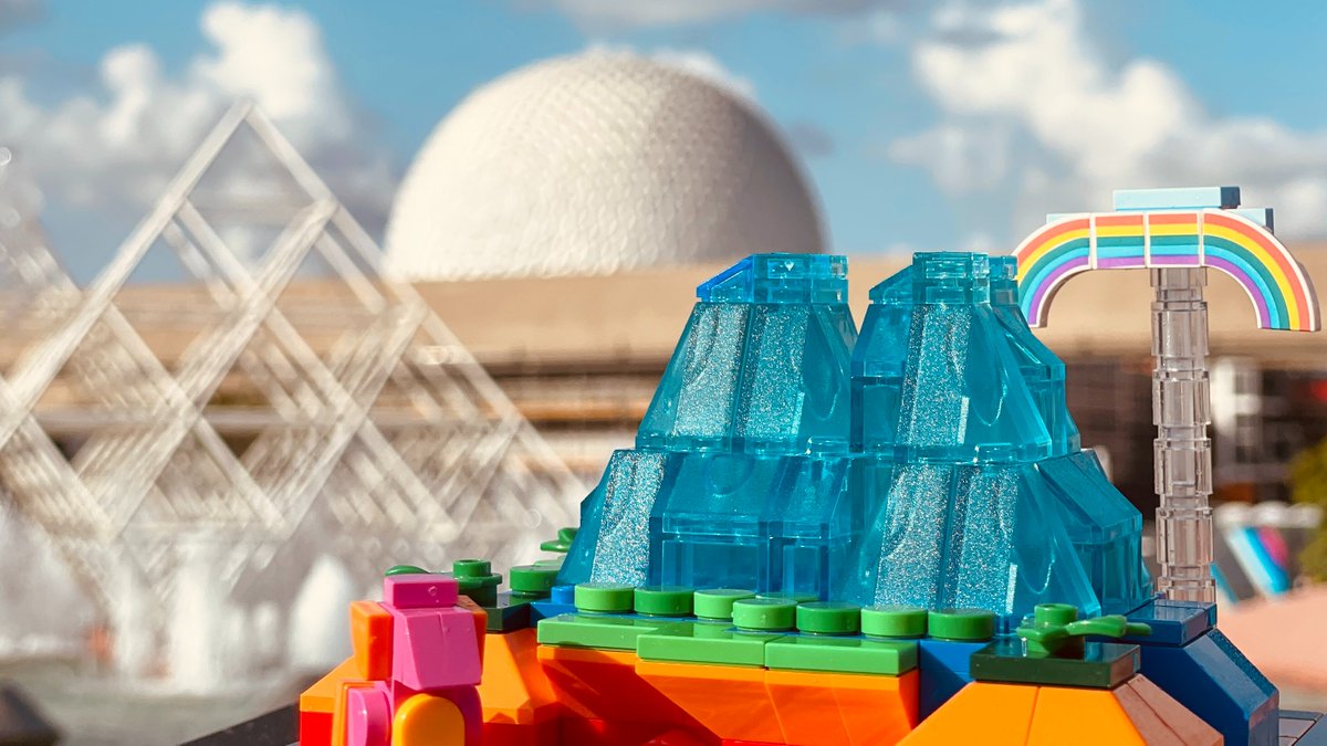 TheHorizoneer's tweet photo. GIVEAWAY! ✨🌈

HE'S BACK! For a chance to win a desktop sized LEGO Imagination Pavilion, all you have to do is follow, retweet, and reply with a reason why Figment is special to you - good luck! https://t.co/dg2M0YbVad