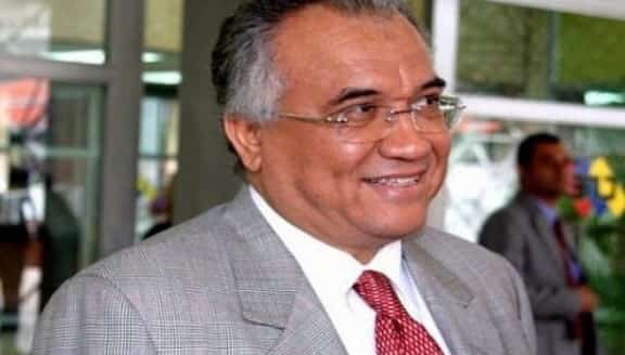 El 10 de Septiembre de 2010, murió en cumplimiento de sus deberes de Gobernador y político revolucionario nuestro entrañable compatriota William Lara. Su diáfana y firme voz  y su entrañable sapiencia y firmeza de conductor político serán por siempre una referencia para nosotros