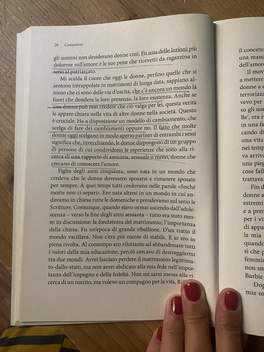 è in corso una ricerca affascinante sull’infanzia femminile che conferma che le ragazzine si sentono forti e coraggiose, creative e potenti, sino a che non cominciano a ricevere dannosi messaggi sessisti che le incoraggiano a conformarsi alle nozioni convenzionali di femminilità.