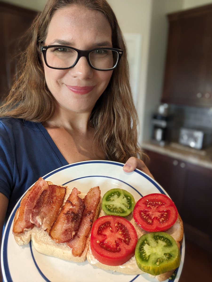 This is why I grow tomatoes. 

#tomatoes #canadiangardening #whenimnotwriting #yum