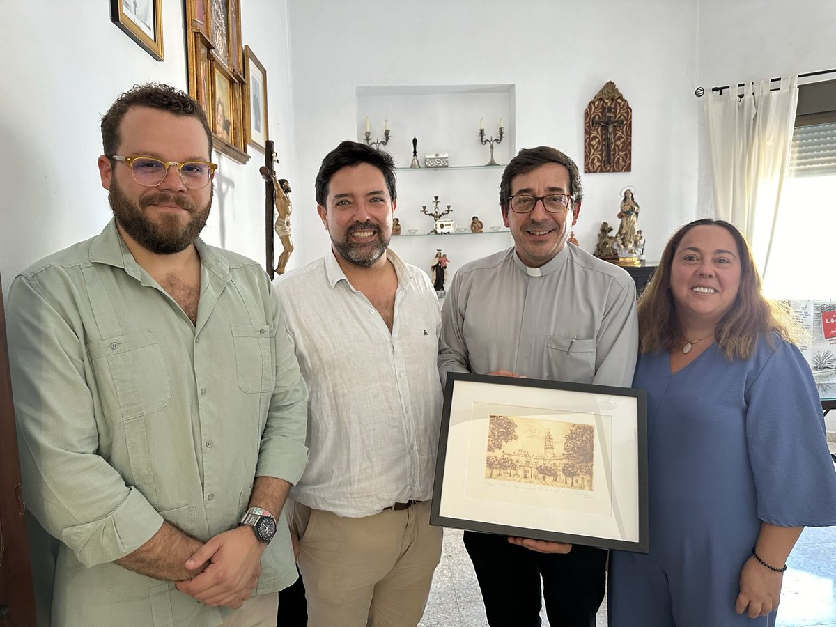 💙 Queremos expresar nuestro profundo agradecimiento al párroco Salvador por su dedicación incansable a la labor social en Lora del Río. Durante su tiempo aquí, ha sido un faro de esperanza para los necesitados. Su compromiso y generosidad han dejado una huella duradera en Lora.