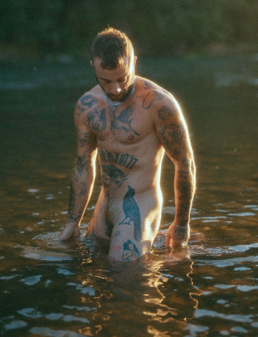 ChanceHartXXX's tweet photo. And now for something a little classier… https://t.co/ylwSyPxury