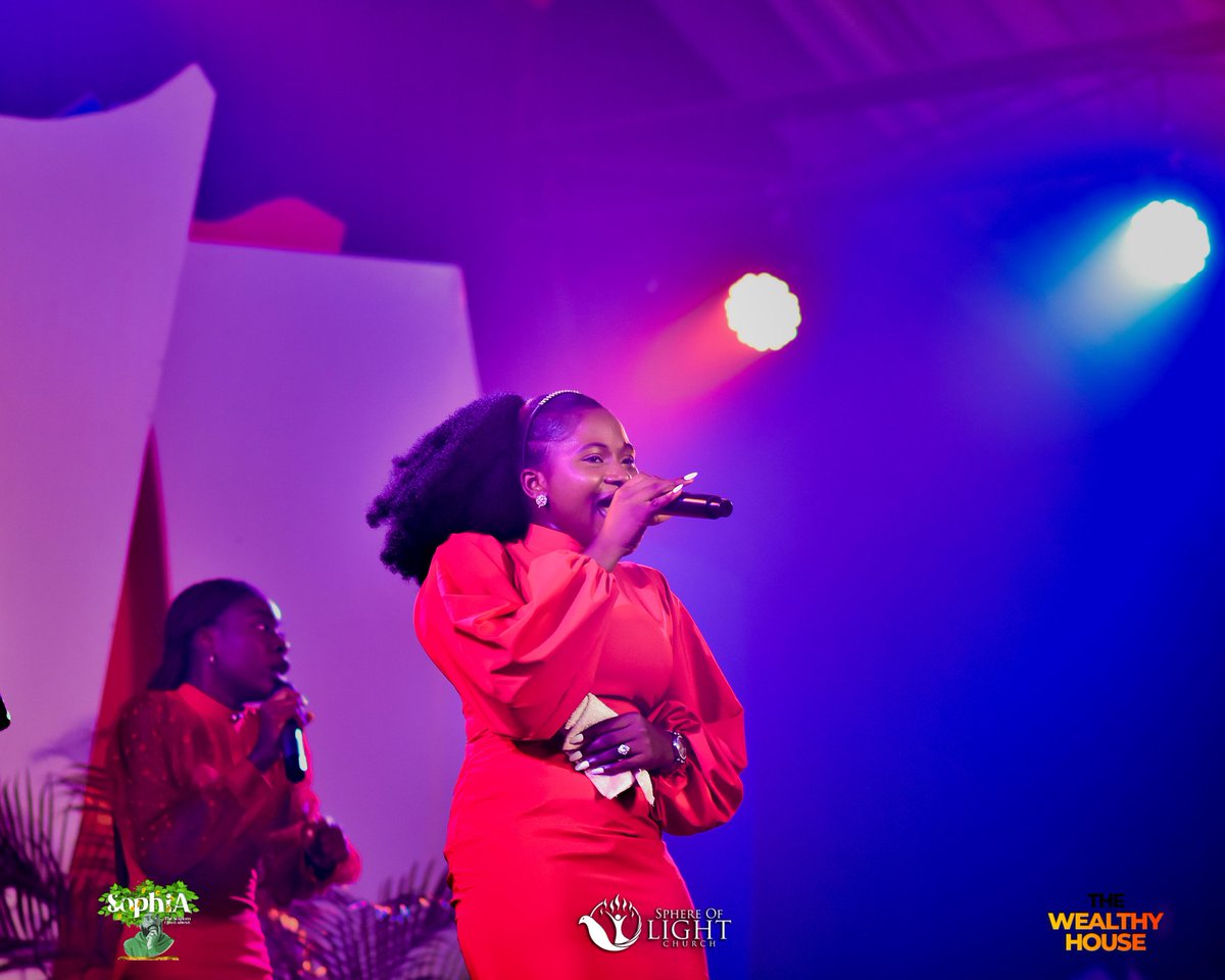 anointed_amber's tweet photo. Today, I had sweet moments in God's sweet presence. His love is sweeter than wine.

Always an honour being a blessing to God's beautiful people at my wealthy Church @the_wealthy_house How was service at your place of worship today? https://t.co/OCUmvs6jJS