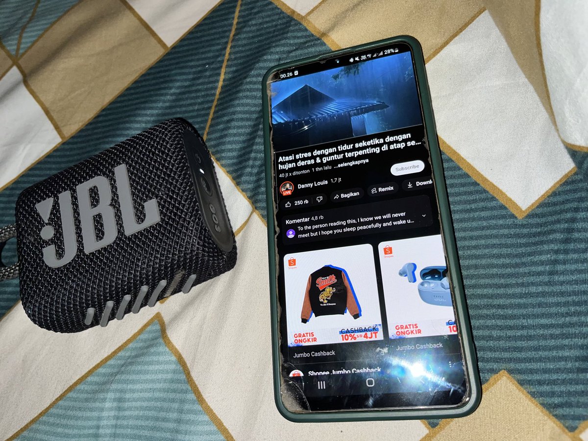 bismika allahumma ahya wabismika amut