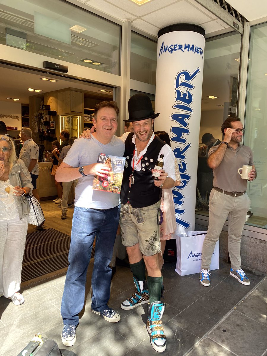 StuttgartInside's tweet photo. Wasen Pre View 🍻 - Angermaier Stuttgart Eberhardstrasse 🍻#angermaier #wasen2023 #stuttgartinsideapp https://t.co/hGedBo4suQ
