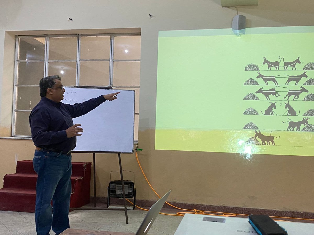 YCIPHP's tweet photo. President @faces_pakistan, Mr. @JavaidWilliam said: as we listen, learn, and lead together, let's remember that unity among diverse faiths isn't just a choice; it's a necessity for a peaceful and inclusive world.

#YouthInterfaithCamp #Conflictresolution https://t.co/fMfJsJv60u