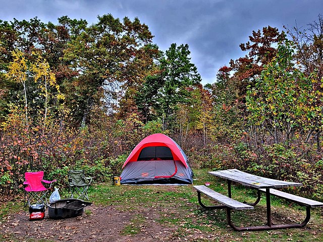 practicamping's tweet image. Check out September Camping Essentials: What Gear to Pack for Late Summer Adventures - practicallycamping.com/2718/september…