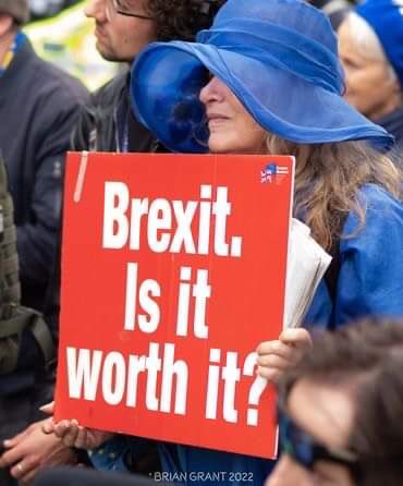 csibike1's tweet photo. @AlexTaylorNews Never be slaves to disaster capitalist billionaires who conned 51% of voters 7yrs ago to vote for #BrexitCarnage Now over 62% hate it. We need major changes but WILL #RejoinEU as the young won’t be conned. #QuestionOfTime only. Within 5yrs I hope. I want to see it in my lifetime https://t.co/kzGb1QmwlT