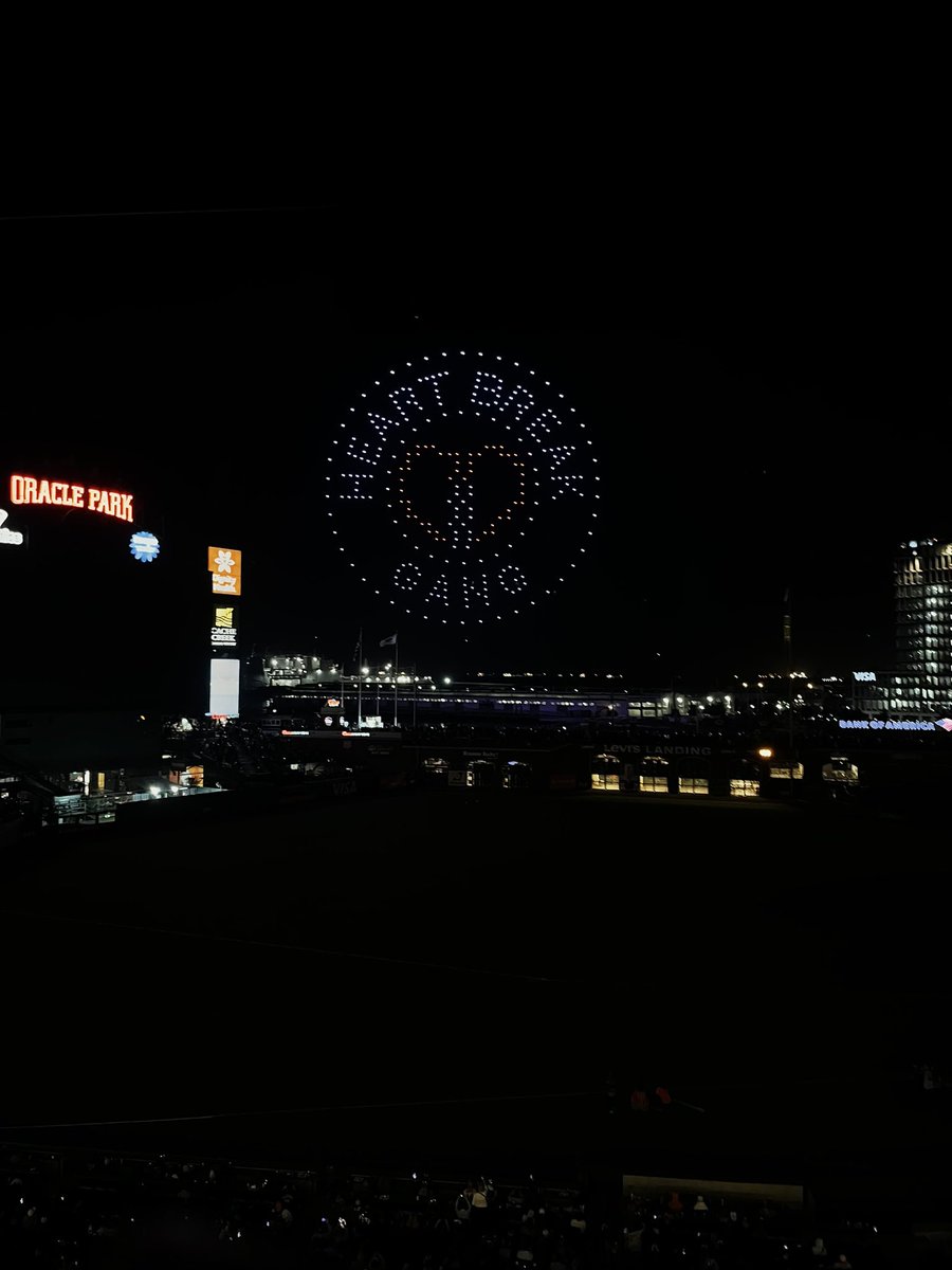 IAMSU's tweet photo. The @SFGiants really showed hella love with this drone show! Thank U! 💔🌊  #NothingLikeIt https://t.co/EEdTSaPzyh