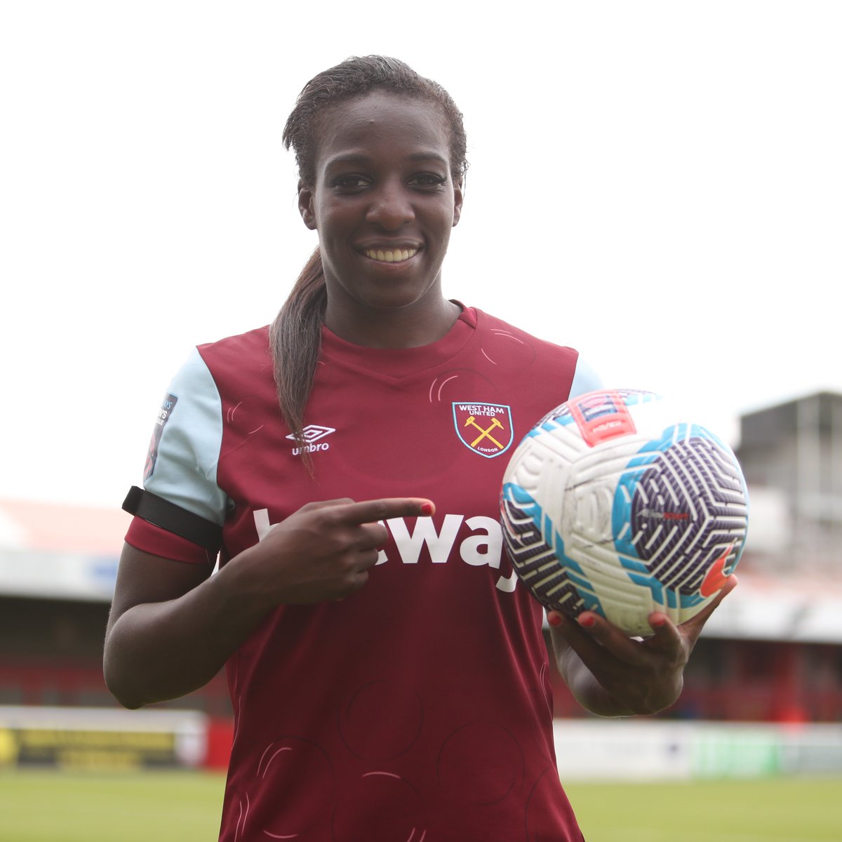WestHamWomen's tweet photo. 🇫🇷 Un, Deux, Trois! ⚽️⚽️⚽️ https://t.co/CjBhsw5eTP