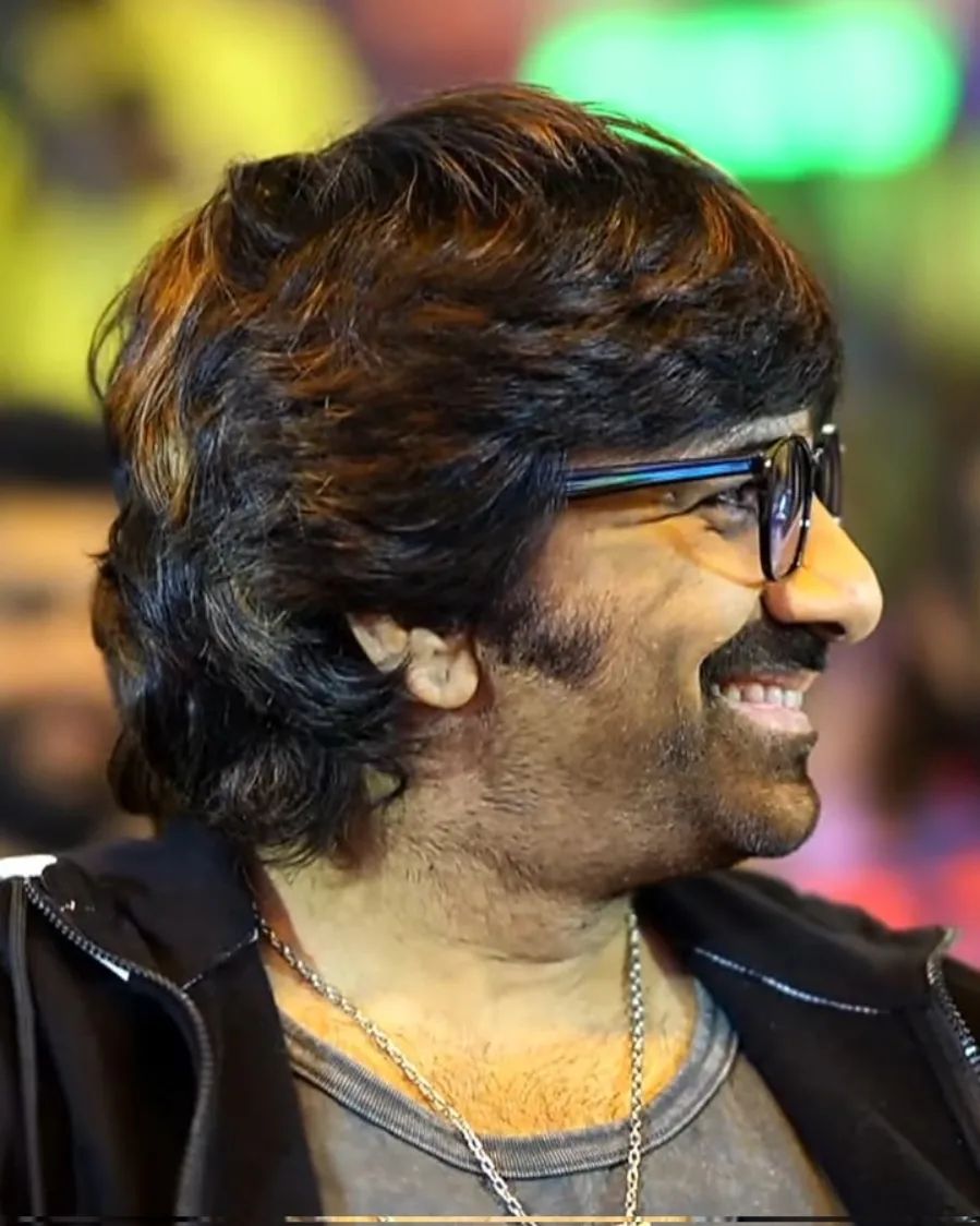 JominJo18409369's tweet photo. MassMahaRaja @RaviTeja_offl ๐ธ From #ChangureBangaruRaja Pre Release Event ๐คฉ๐ฅโค๏ธ
#MassMahaRajaRaviTeja #MassMahaRaja #RaviTeja #TigerNageswaraRao #Eagle #RT4GM #RT73 #RT74 #RT75 #RT76 #TNR #ekdumekdumhookstepchallenge #EkDumEkDum #rtteamworks #cbronsep15th https://t.co/CGGrpFCsKq