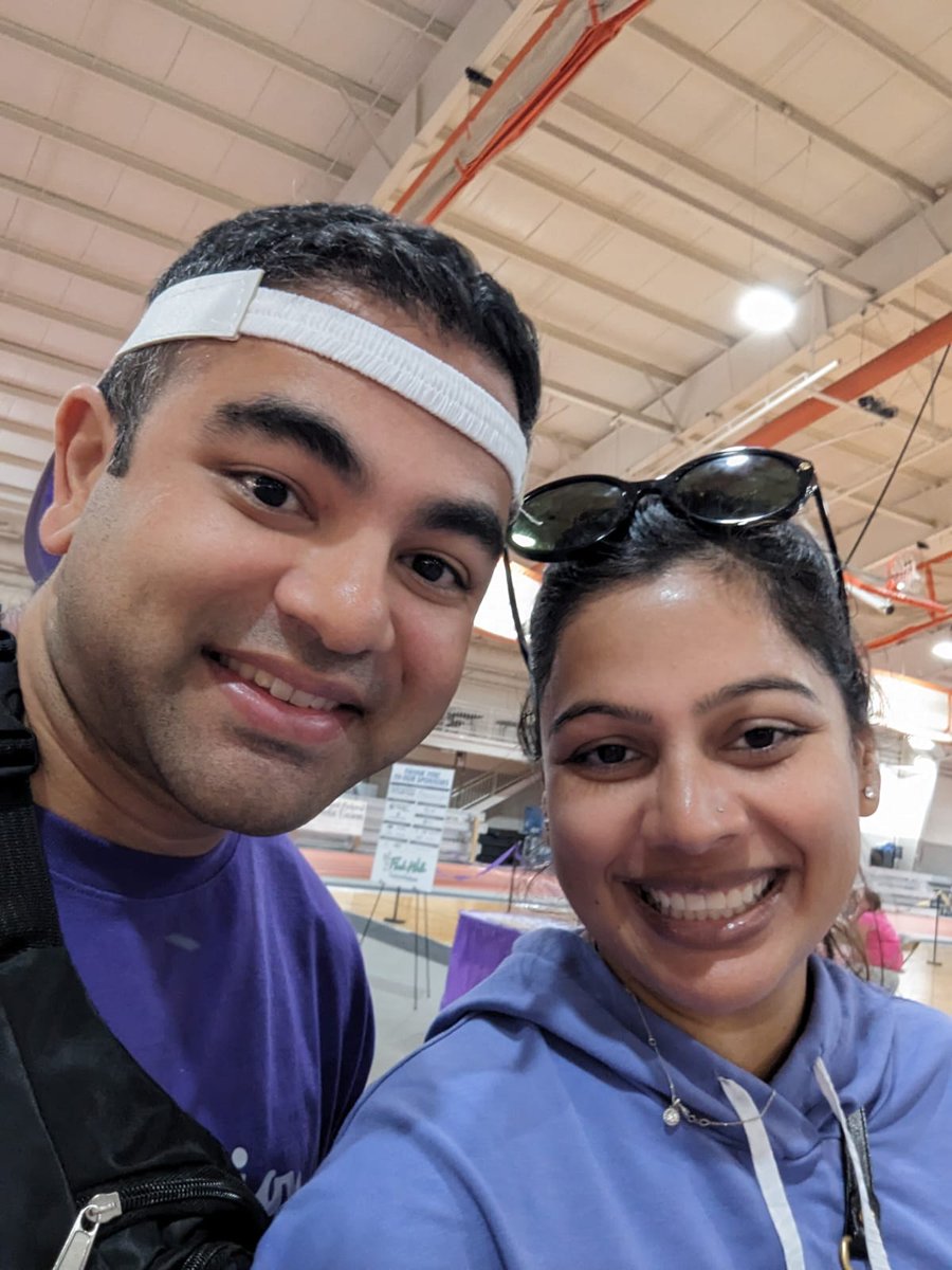 Modh_MD's tweet photo. Great Saturday morning at the Flock Walk raising money to support cancer patients in Hancock County! @CPSFindlayOH @BVHSJobs https://t.co/RFtmAIJQCx