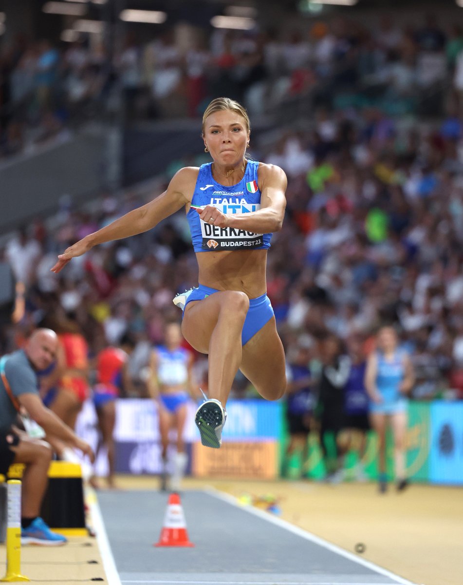 🙌 𝐙𝐚𝐠𝐚𝐛𝐫𝐢𝐚: 𝐎𝐬𝐚𝐤𝐮𝐞 𝐞 𝐃𝐞𝐫𝐤𝐚𝐜𝐡 𝐚𝐥 𝐬𝐞𝐜𝐨𝐧𝐝𝐨 𝐩𝐨𝐬𝐭𝐨

🇮🇹  la discobola con 63,68 firma la terza prestazione in carriera, a meno di un metro dal suo record italiano, e la triplista atterra a 14,07 (+0.3)

📷 archivio Colombo/FIDAL

#atletica