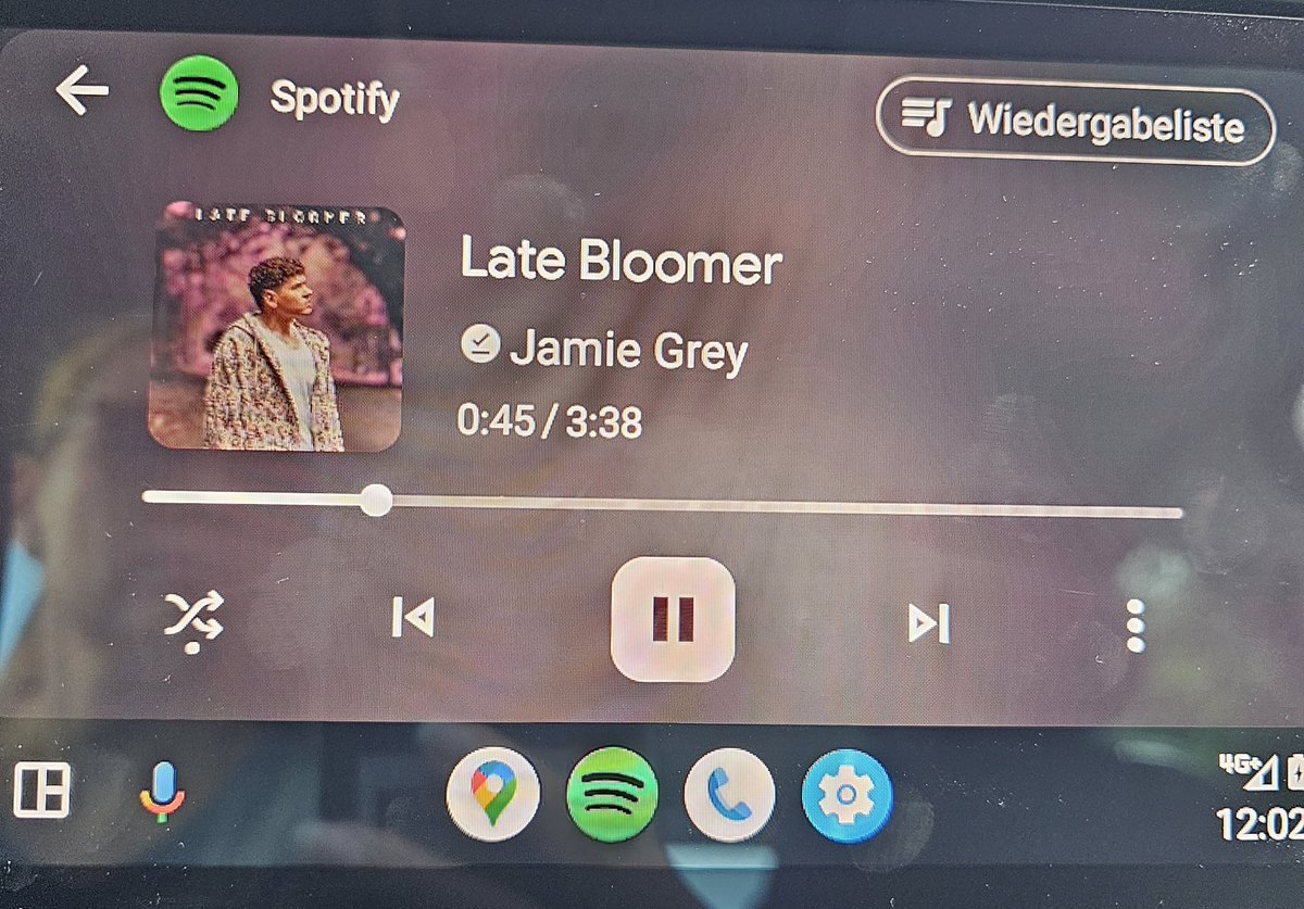 Having this beauty on repeat Sinne friday.❤️ Everywhere I go, #latebloomer by the incredibly talented <a href="/JamieGreyMusic/">Jamie Grey</a> goes with me. 🔥💕