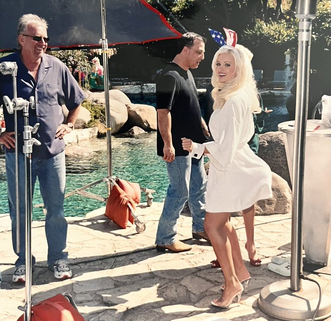 New #GirlsNextLevel season drops tonight! Midnight eastern, 9 Pacific 💕 https://t.co/4T1nGBzyFm<a href="/tag/girlsnextlevel"class="tags">#GirlsNextLevel</a>