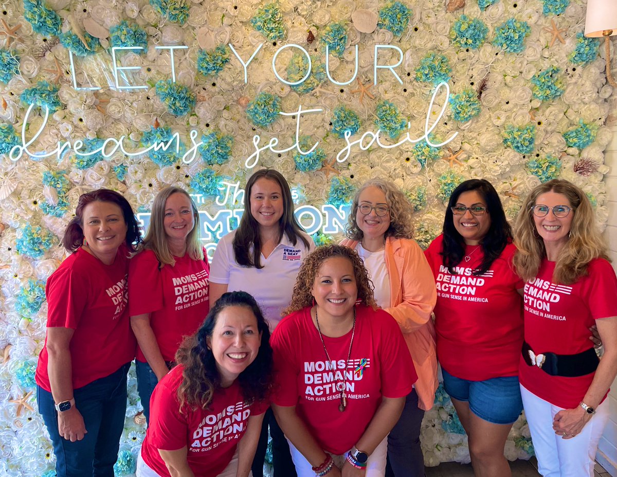 Brunch this morning with Central Florida @MomsDemand volunteers learning about #DemandASeat and strategizing about getting more volunteers and #GunSenseCandidates to run for office. #MomsAreEverywhere #ElectWomen