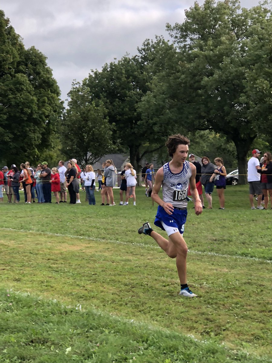 devils_shs's tweet photo. We had two more career PRs at the Tiffin Carnival with Zach and Jack! 🤩 Way to go, fellas! 🥳@sfieldathletics https://t.co/UwfOxzdrjD