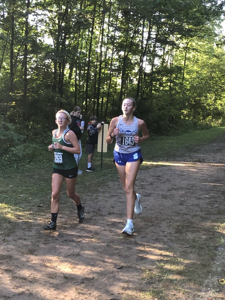 devils_shs's tweet photo. So proud of our newbies with season PRs yesterday! ⭐️ You did it, Kayla, Kaveya, and Olivia! 🎉 @sfieldathletics https://t.co/7arZpl4WQc