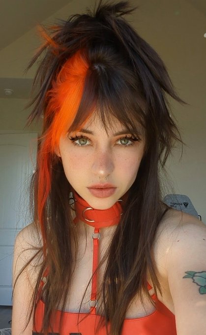 regular vs cosplay https://t.co/63jXAOHe0i