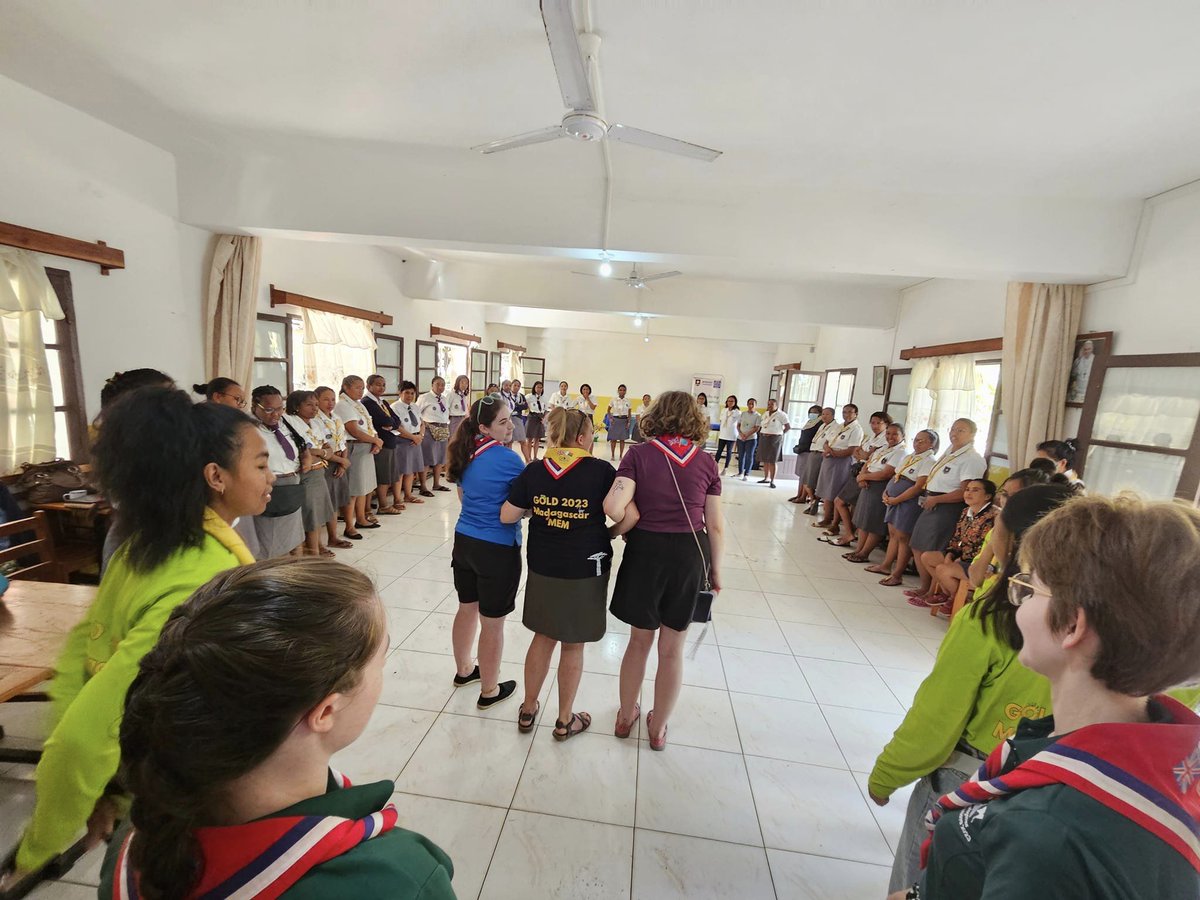 jeanoberlander_'s tweet photo. For 3 weeks this summer, I participated in GOLD @Girlguiding @ukintguides with Madagascar @MpanazavaMEM, running 11 training sessions on non-formal education methods and facilitation! @wagggsworld Guiding sisters for life! Excited to facilitate at Go for GOLD this yr! https://t.co/KFAicOeM5p