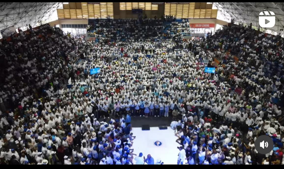 CYMA05's tweet photo. Hoy San Cristóbal dijo que su senador será @gustavolaras1 #ReventamoselPoli #MarquemoslaDiferencia https://t.co/4WPaXqAxyS