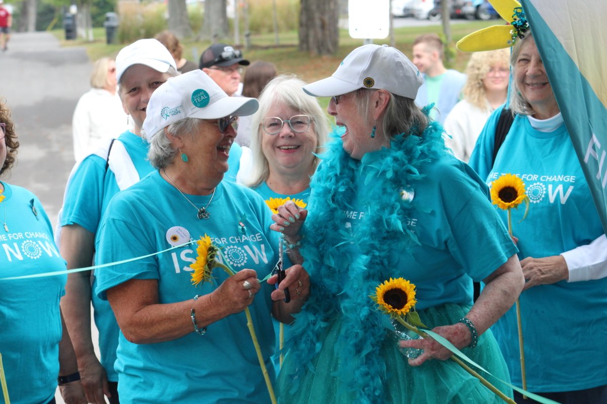 Queen's Ovarian Cancer Club tweet media