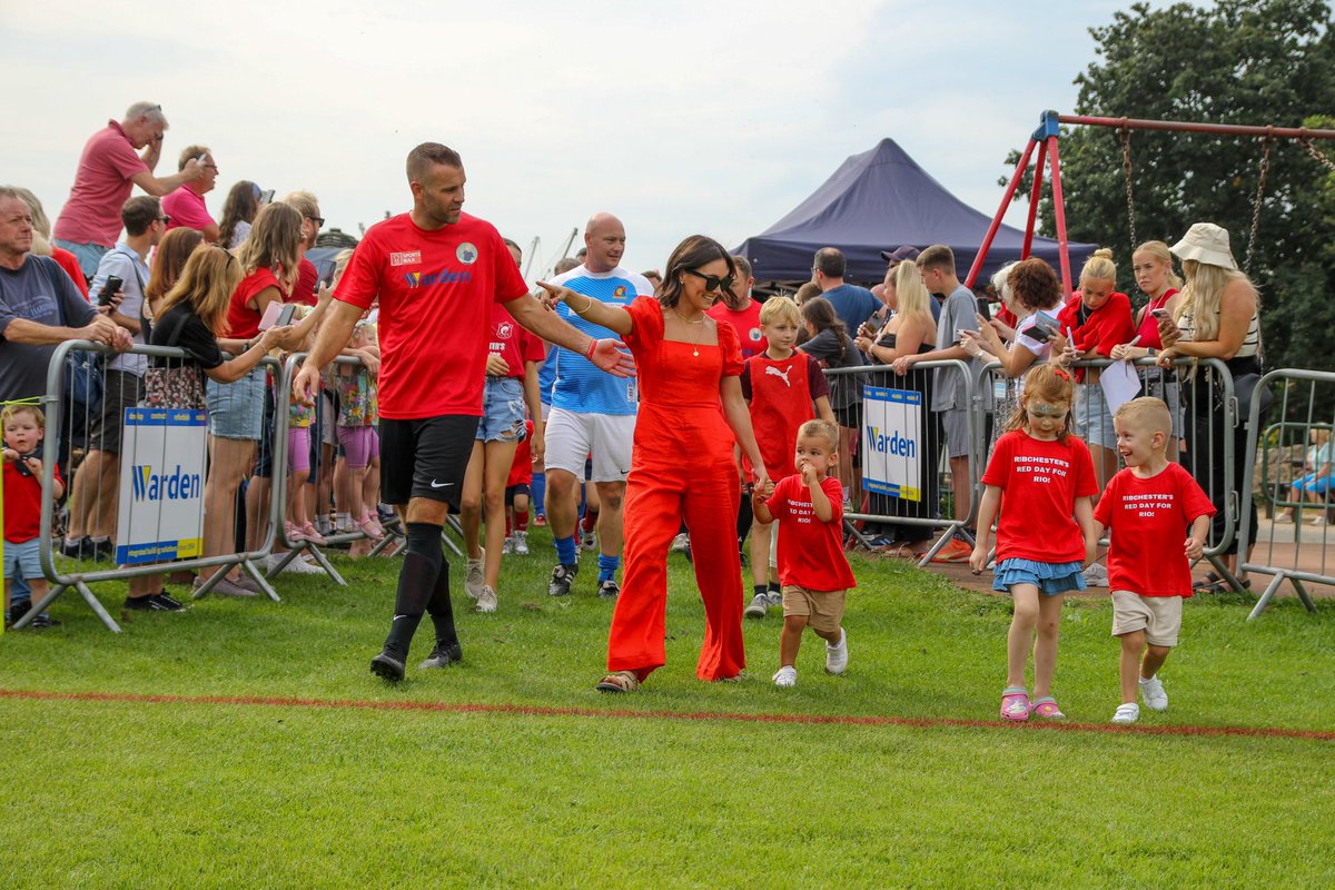 sjt_photos's tweet image. An absolute pleasure to be asked to photograph todays Red For Rio day @ribchesterfc . @TommySpurr5 @humphrey_17 @BraveheartCH @pnefc @Rovers @gazj22 

Full gallery ➡️ flickr.com/gp/stevenjtayl…