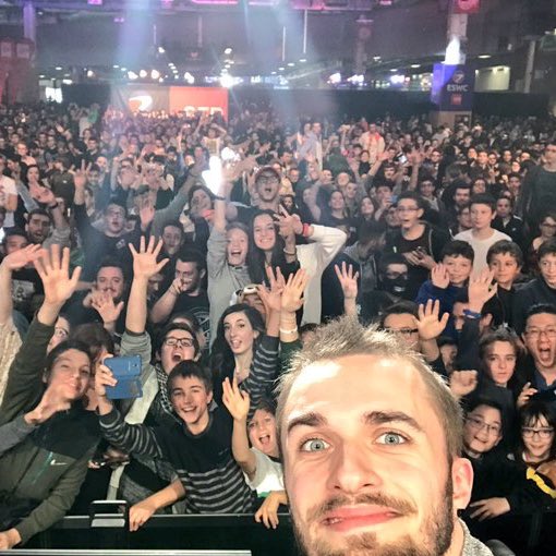 AnastasiaLps's tweet photo. Et pour terminer cette salve de souvenirs 
2016 vs 2023 
“Work hard, dream big” ❤️ https://t.co/54C6NEJ2Sl