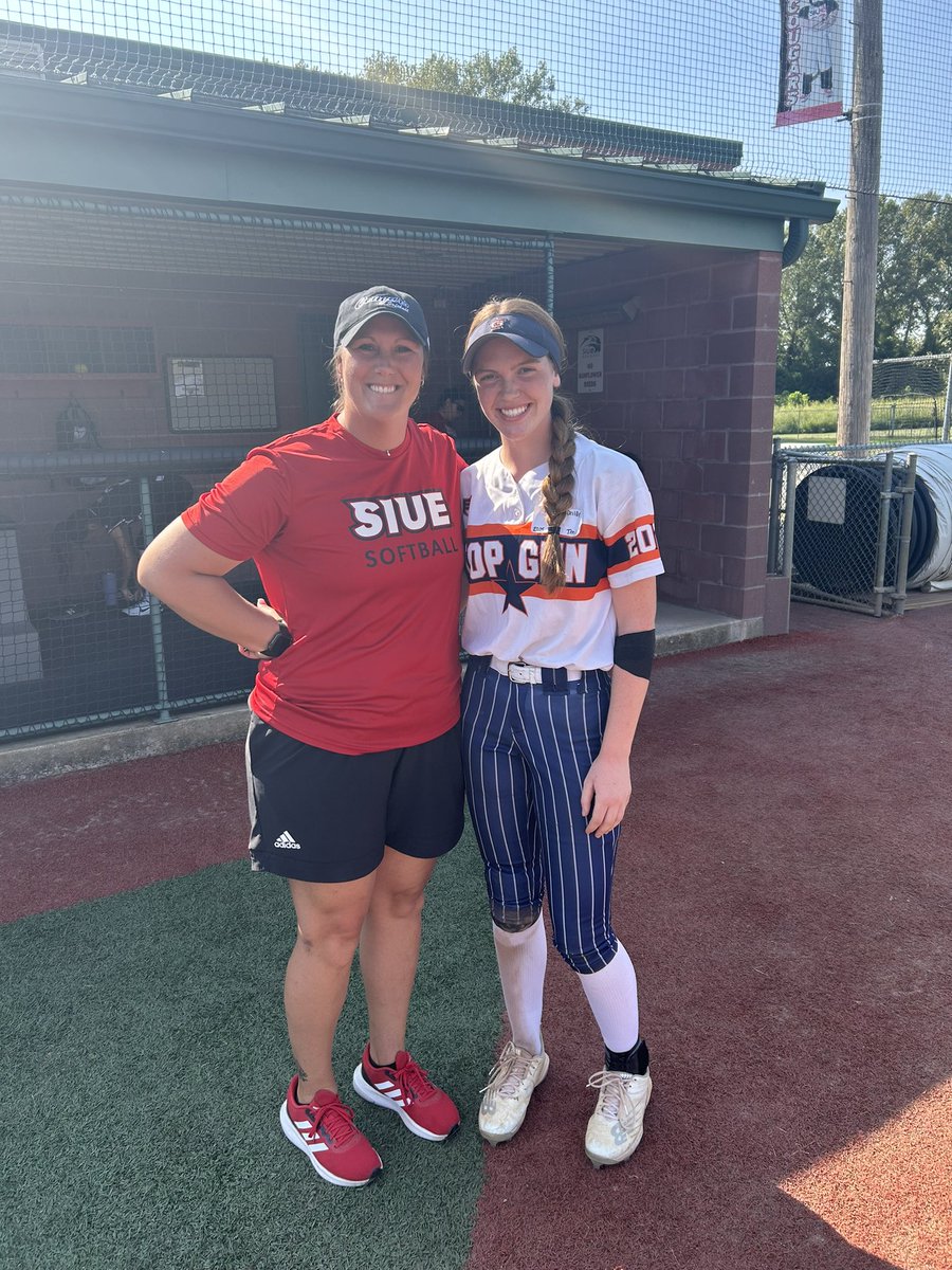 Mikayla Deville tweet media