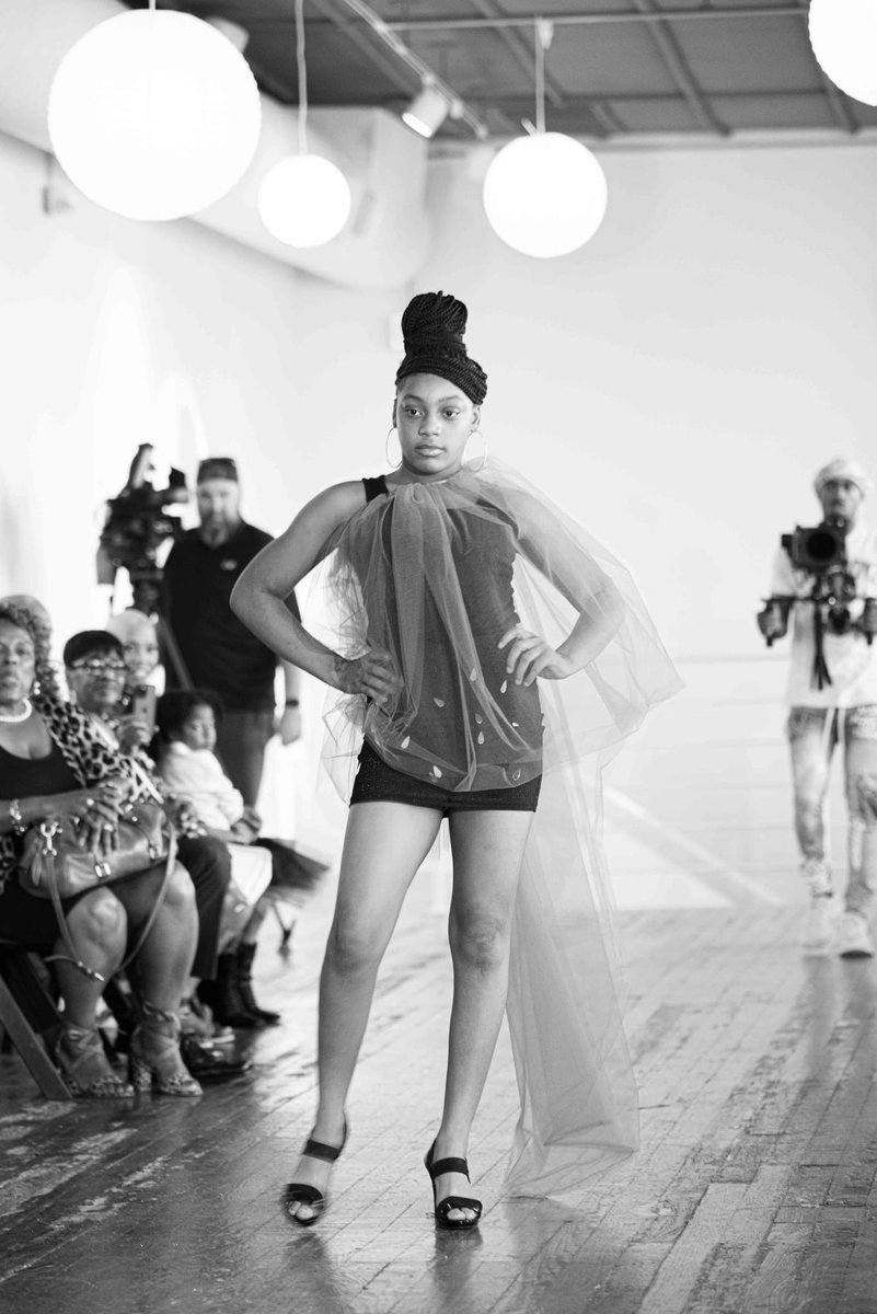 blessed_modelz's tweet image. Late upload.. our weekend was epic we got a chance to walk in the #hatsoffAlopecia fashion show #blessedmodelz #modeling