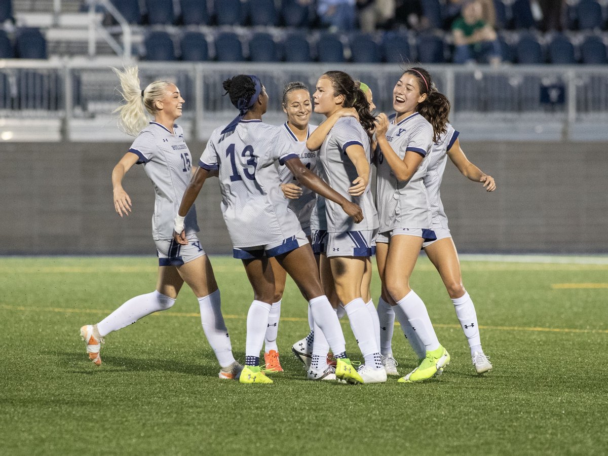 IvyLeague's tweet image. BULLDOGS &amp;gt; HUSKIES.

@YaleWSoccer takes home a 1-0 victory over UConn behind a stellar performance from Marissa Shorrock (11 saves) and a goal from Ellie Rappole. Yale improves to 4-1-1 overall with the win. 🌿⚽️