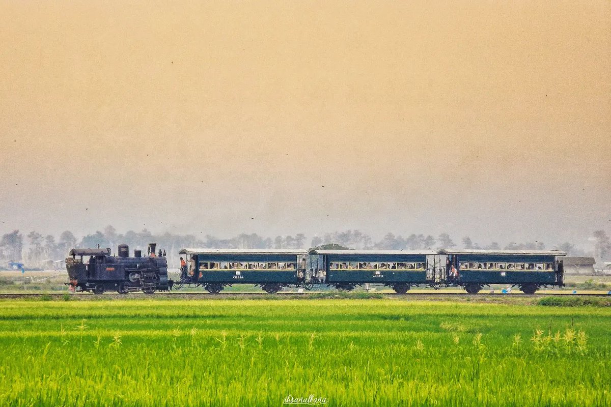 Kasih sayang layaknya angin yang berhembus. Ia tidak dapat dilihat, tetapi dapat dirasakan. Ia bisa diciptakan namun tidak bisa dipaksakan.

Berbahagialah mereka yang hidupnya dipenuhi dengan kasih sayang, terlebih kasih sayang dari keluarga dan orang yang diharapkan.

Selamat