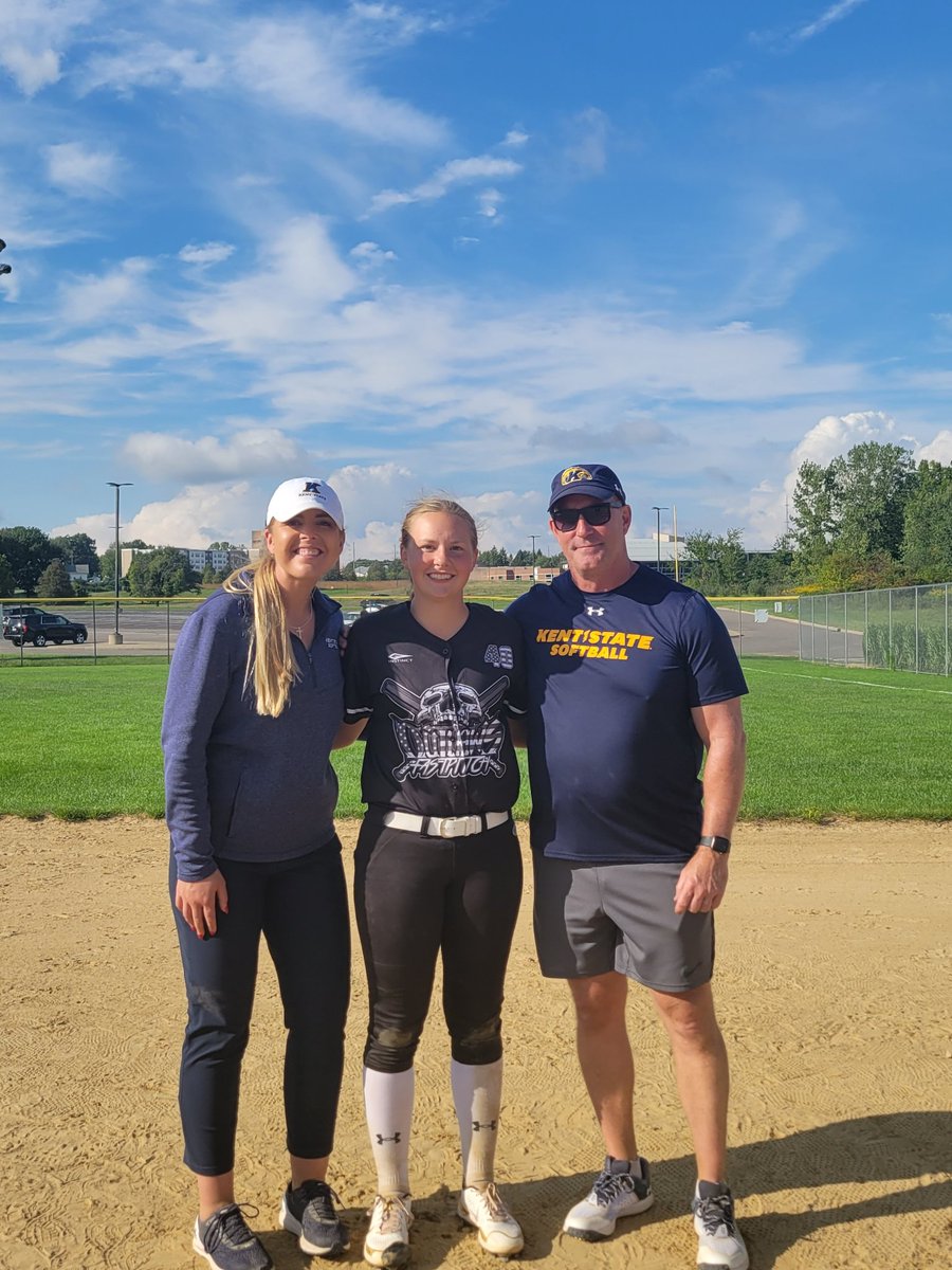 Had a blast at the @KentStSoftball Elite Prospect Camp. Thank you @Jess_Odonnell88, @Coach_PetrieSB, Coach Shaffer, and the Kent State players!