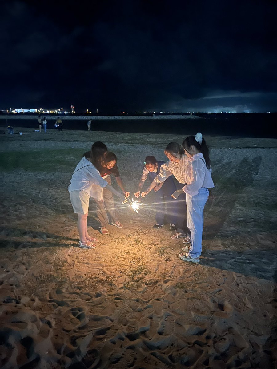 SSSS_7110's tweet photo. 夏！！海！！BBQ！花火！！ https://t.co/xEbqBhAAMm