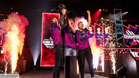 Falloutt's tweet photo. An absolutely insane fact for a Battle Royale let alone any esport

In seven @PlayApex LAN Tournaments, only have two teams can claim the title of Champion, proving two things:

1) @TSM &amp; @DarkZeroGG are a level above all else
2) Apex Legends rewards PERFORMANCE, not randomness https://t.co/XdKBDw0Eij