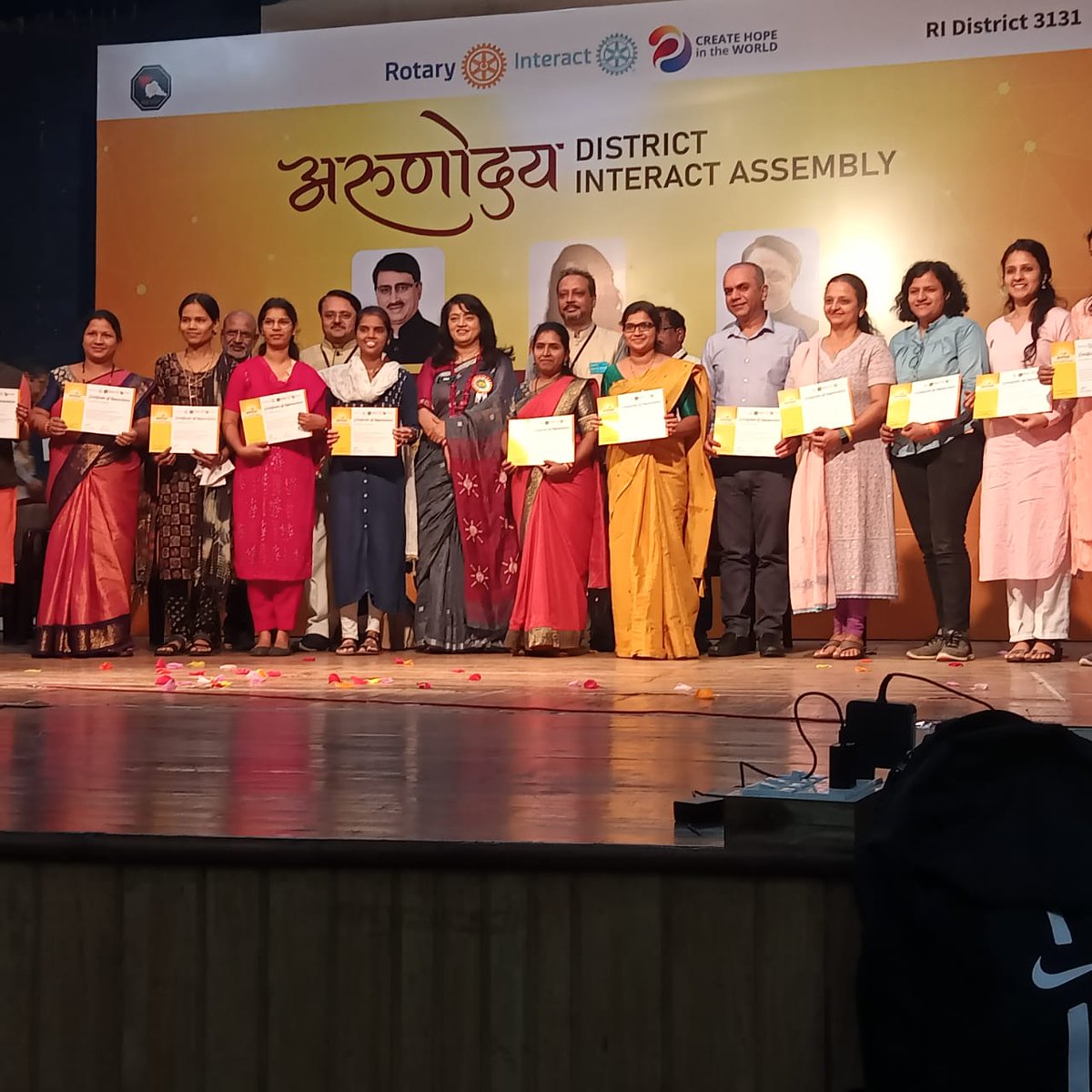 FederationBlind's tweet photo. NFBM Jagriti School for Blind Girls wins 2nd prize in a district-level all-school dance competition held by Arunodaya District Interact Assesmbly. Kudos to the students! 💐💐💐 https://t.co/aCAXZq62fy