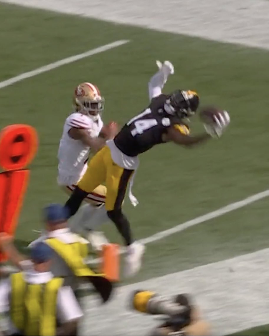 BleacherReport's tweet photo. GEORGE. PICKENS. UNREAL. 🤯 https://t.co/z6ysbIxESG