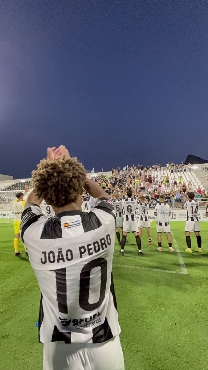 Real Balompédica Linense tweet media