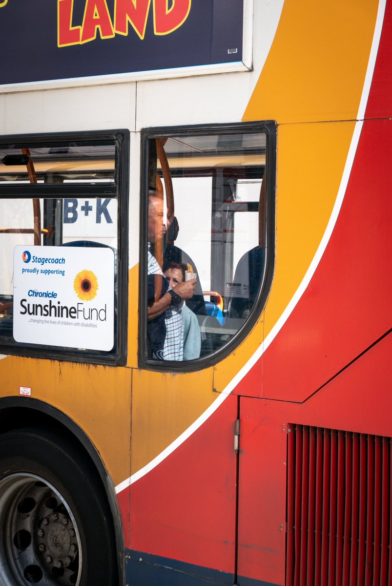 looptheloop5005's tweet image. Bus by Darkneon photography