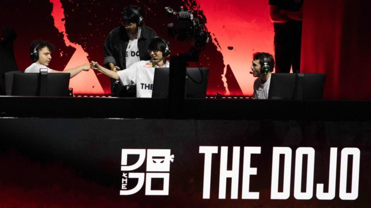 GTAlphaintel's tweet photo. All the way from the LCQ to 4th at the world championship. #ALGS

Huge performance from The Dojo 🫡

@iiTzTimmy @G2Dezignful @Enemy_APEX https://t.co/bjnLhkrHZp