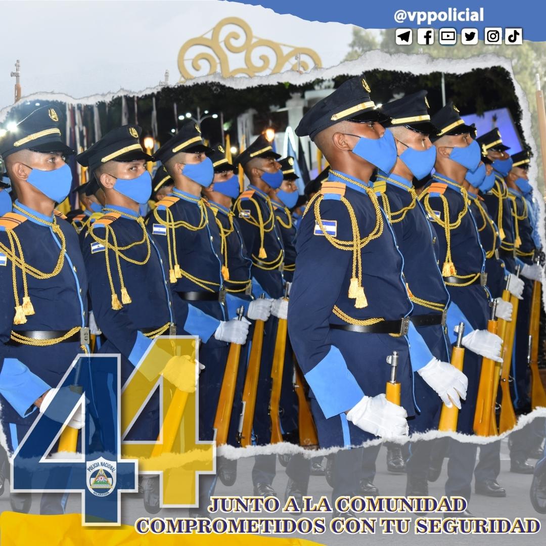 Hoy habla el Jefe Supremo de la Policía Nacional, donde hombres y mujeres reafirman su labor en favor de las familias nicaragüenses.
#44JuntoALaComunidad 
<a href="/cachorrita_t6/">Cachorrita</a> 
<a href="/krupskaya_ny/">Krupskaya Rivera</a> 
<a href="/AzulitadelAmor/">Azulita del Amor 1979</a>
