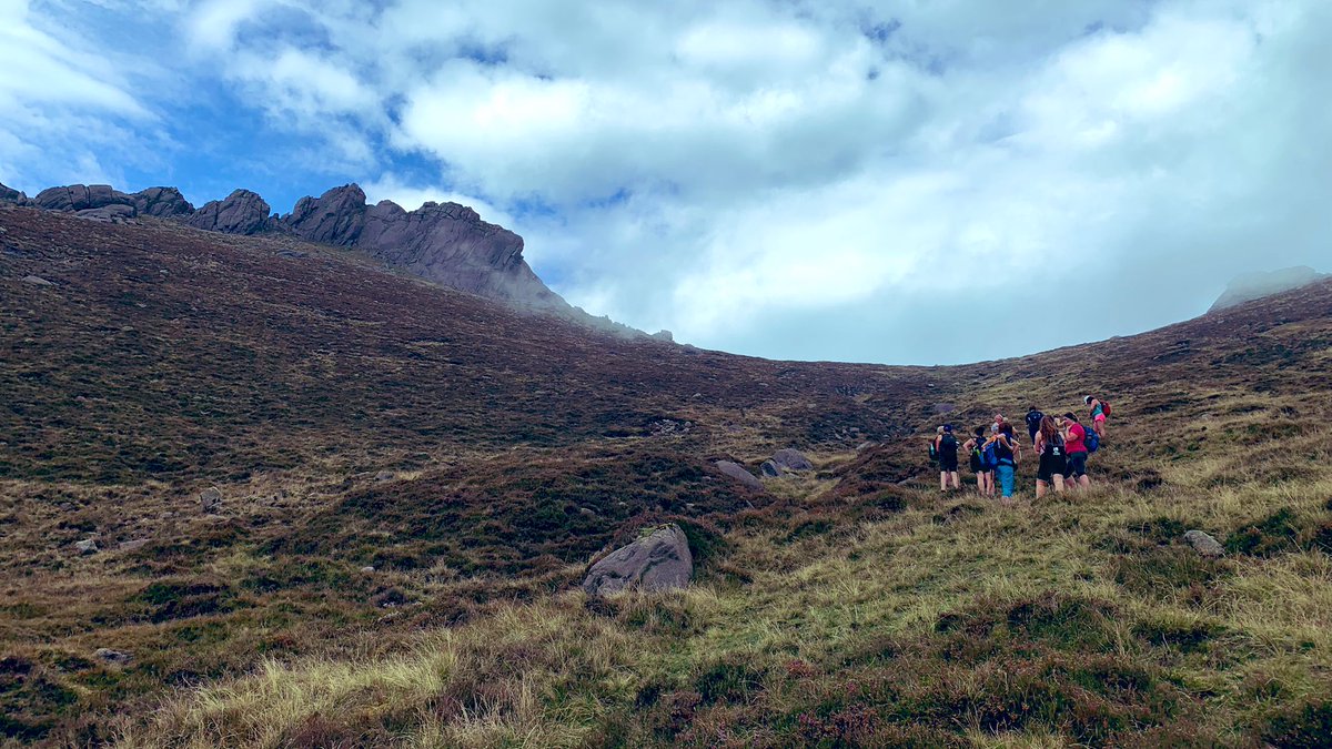 Ticketybooo's tweet photo. Hike to Slieve Bernagh 1/2 @Mournelive @walkthemournes @WalkNI @visitmourne @NTMournes @WeatherCee @deric_tv @angie_weather @WeatherAisling @barrabest #bernagh #mournes #mournewall #clouds #HikingHens #tors https://t.co/EymhAdE1AJ