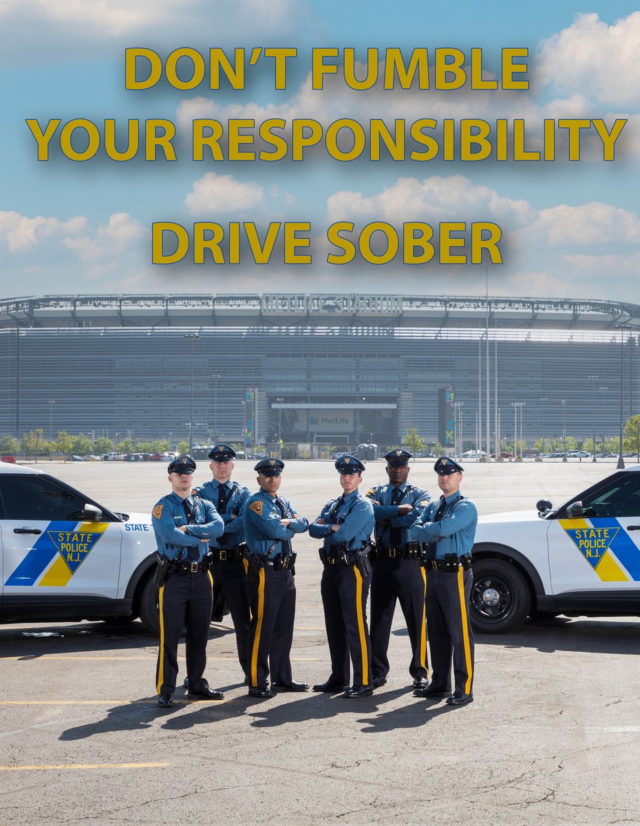 NJSP's tweet image. Let’s Kick Off To A Safe NFL Season!

Troopers are on the field and on the road, so don’t drive impaired and make good decisions!