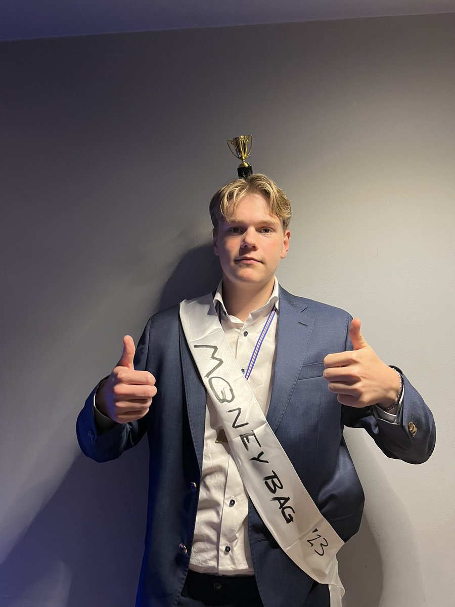 Vængir Júpíters tweet media