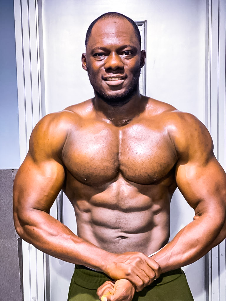 iampoa_'s tweet photo. "Maybe not today,
Maybe not tomorrow, and maybe not the Next Month, But Urrm,....... only one thing is TRUE, I WILL BE CHAMPION ONE DAY, I PROMISE!, I PROMISE!!! " #bodybuilding #fitness #Physique #competition
#25DaysOut https://t.co/97ud2jzcs3