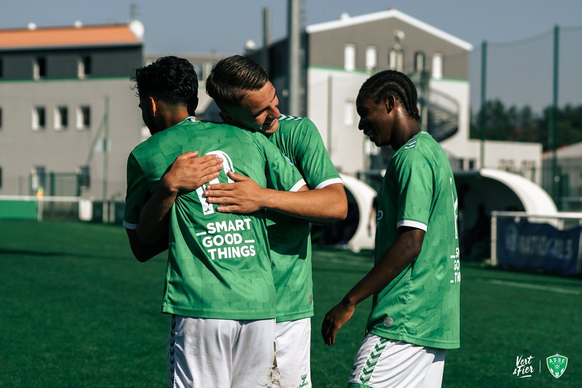 FerveurVerte_'s tweet photo. 🔥 La #FormationASSE réalise un superbe 𝐜𝐚𝐫𝐭𝐨𝐧 𝐩𝐥𝐞𝐢𝐧 ce week-end !

U17N : Gazélec Ajaccio 1-2 ASSE ✅
U19N : ASSE 4-0 Montpellier ✅
N3 : Espaly 0-1 ASSE ✅ https://t.co/SIbhqldEdz