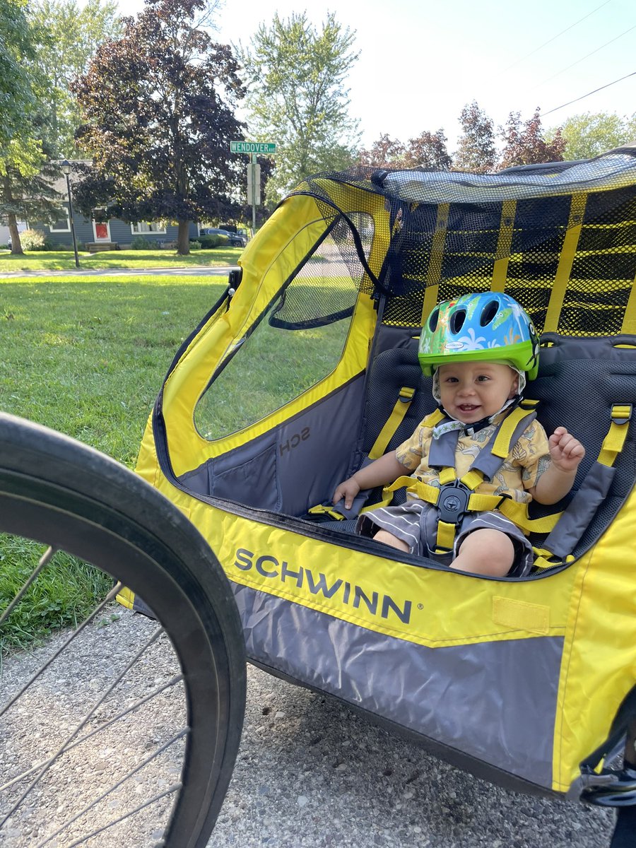 _desnw's tweet image. Thursday makes one whole YEAR of loving on my sweet baby. 
I’m literally crying. 
Crying because I’m tired and also crying because all I did was blink 🥺